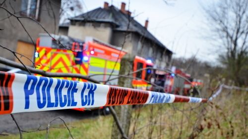 Tragický požár vánočních ozdob na Opavsku, v bytě našli mrtvou ženu